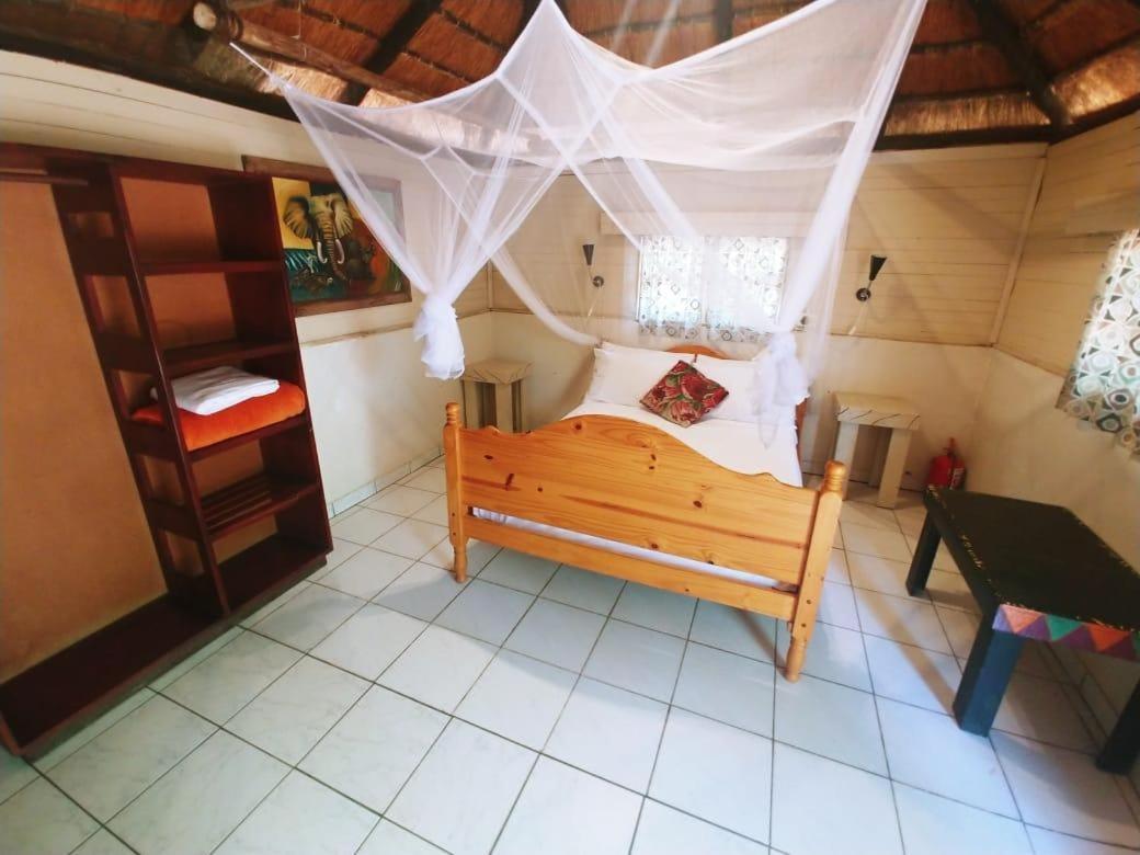 Pumusa Bushcamp Глуглуве Екстер'єр фото