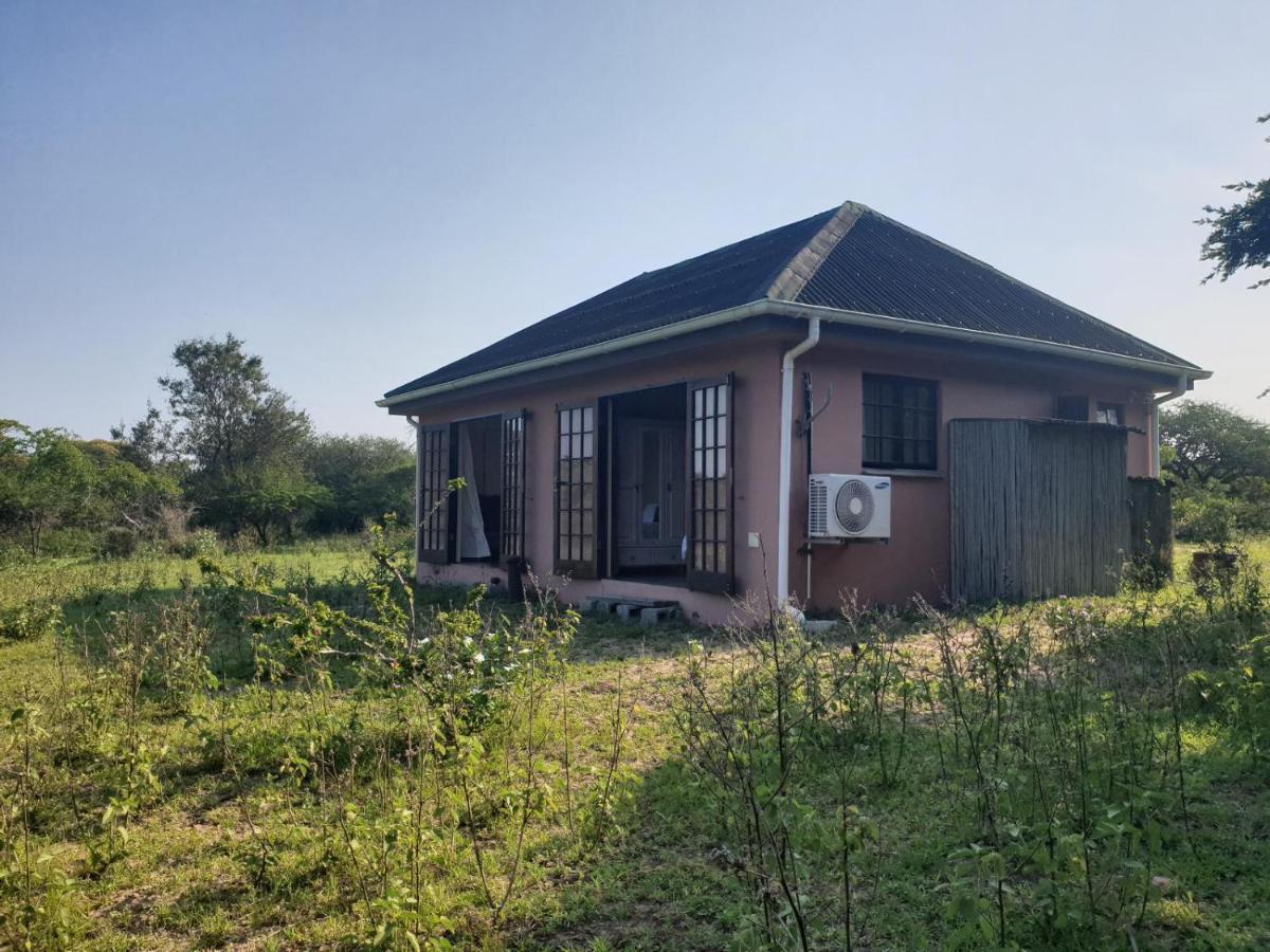 Pumusa Bushcamp Глуглуве Екстер'єр фото